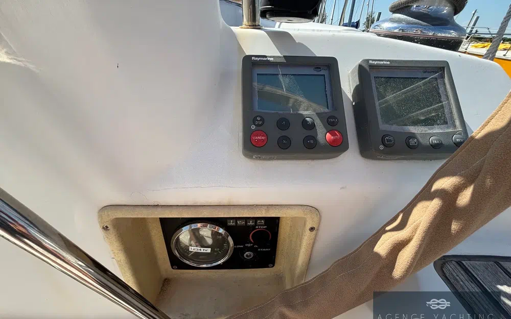 slider 32 Beneteau Oceanis 40