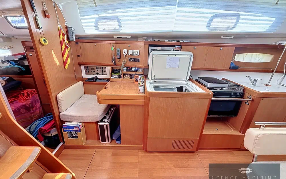 slider 8 Beneteau Oceanis 40