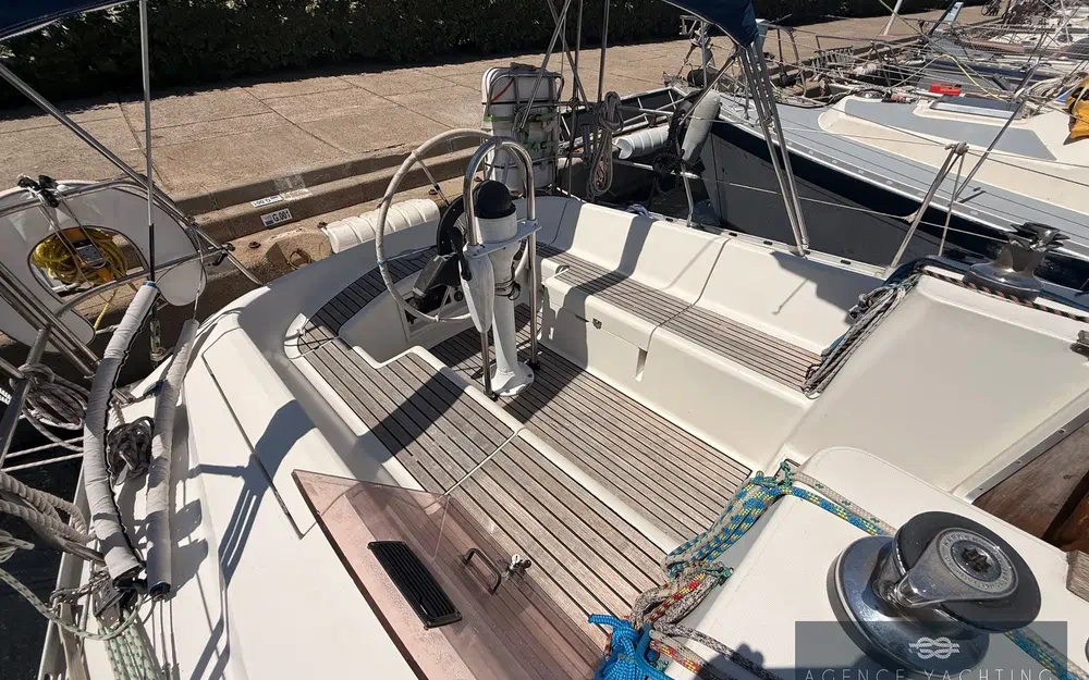 slider 17 Jeanneau Sun Odyssey 33