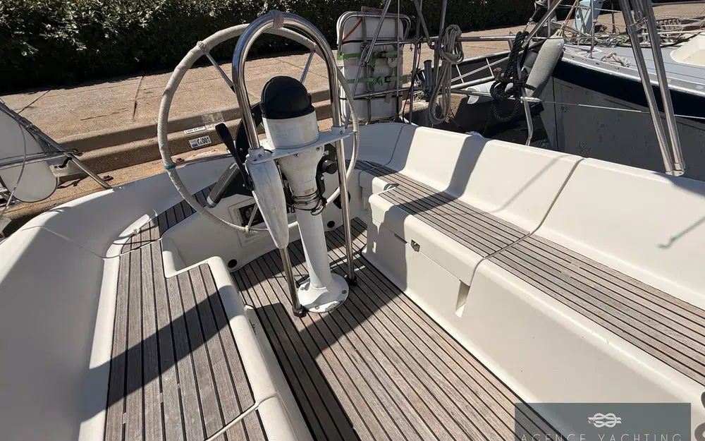 slider 18 Jeanneau Sun Odyssey 33
