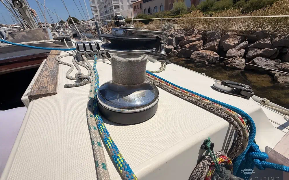 slider 38 Jeanneau Sun Odyssey 33