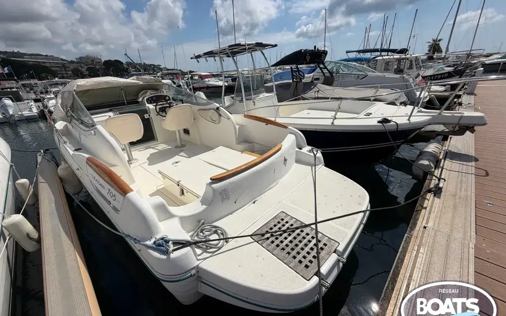 slider 0 Jeanneau Leader 705