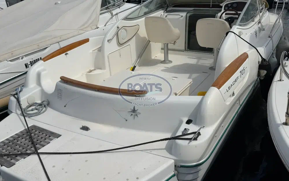 slider 2 Jeanneau Leader 705