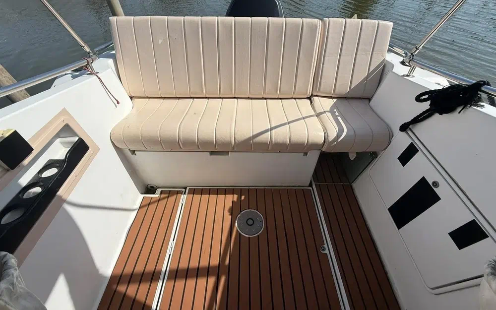 slider 6 Jeanneau Leader 650