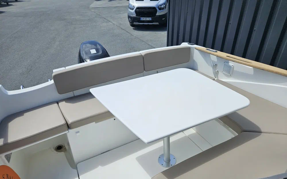 slider 16 Beneteau Antares 6.80