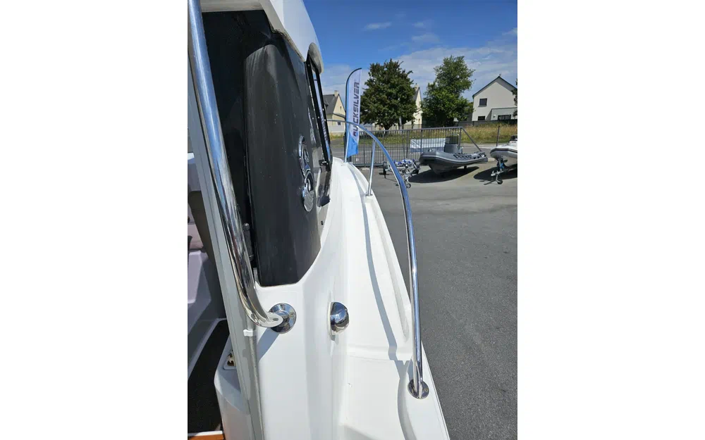 slider 21 Beneteau Antares 6.80