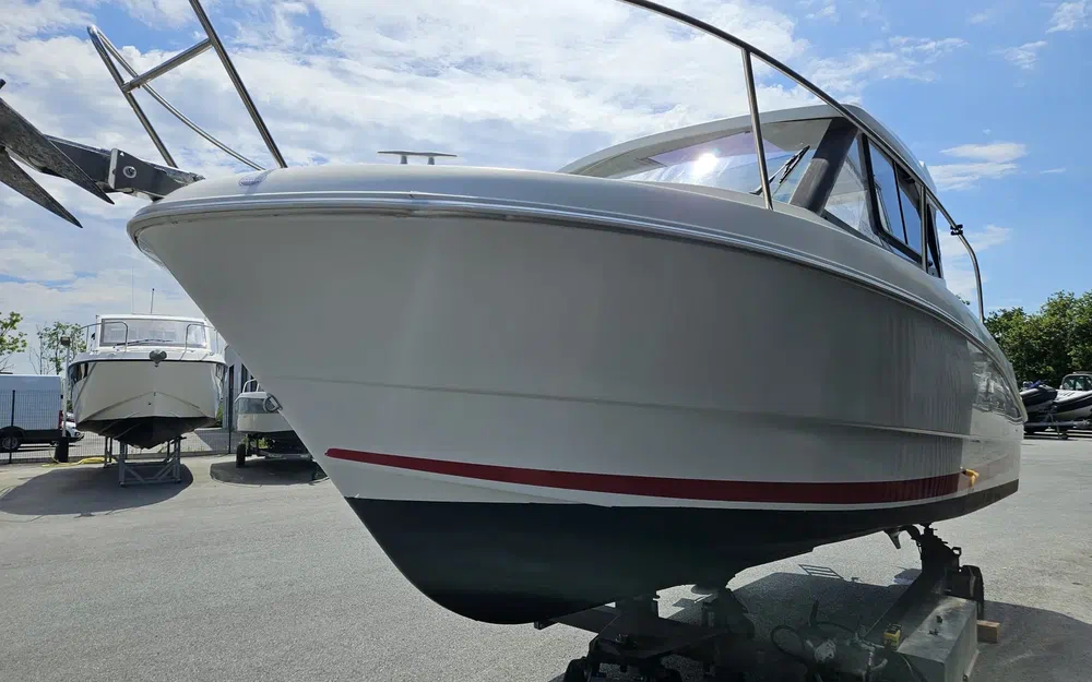 slider 1 Beneteau Antares 6.80