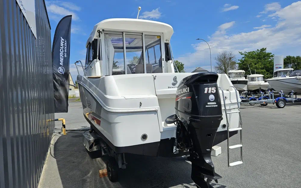 slider 3 Beneteau Antares 6.80