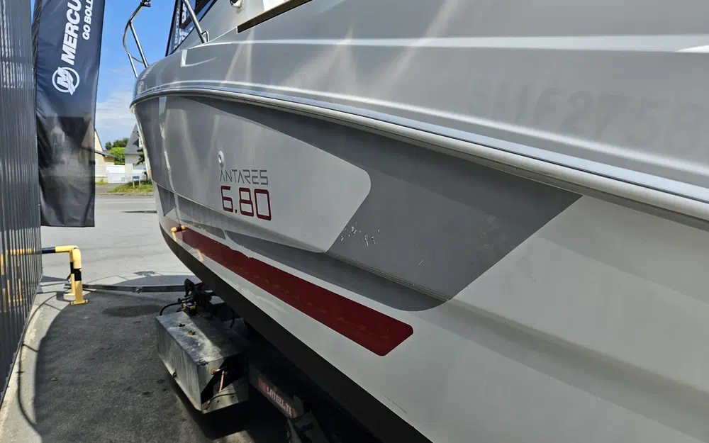 slider 4 Beneteau Antares 6.80