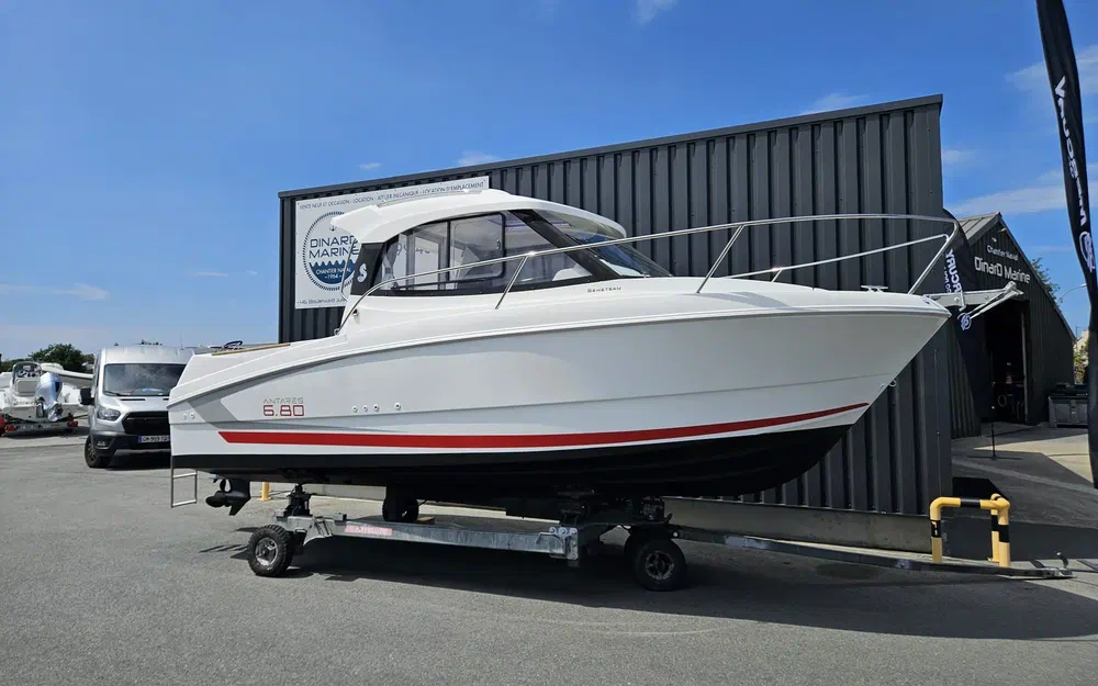 slider 5 Beneteau Antares 6.80