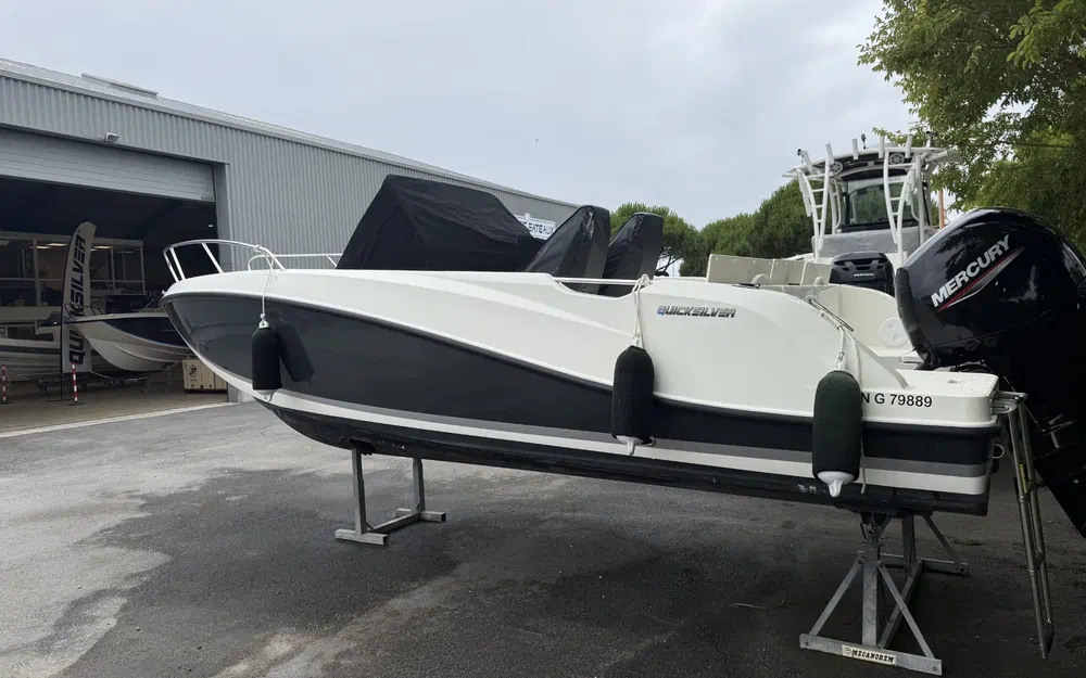 slider 1 Quicksilver Activ 675 Open