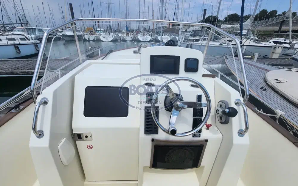 slider 2 Rhea 23 Open