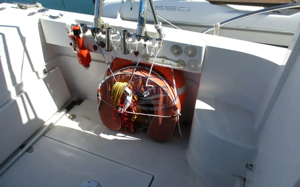 slider 12 Pacific Craft 660 Timonier