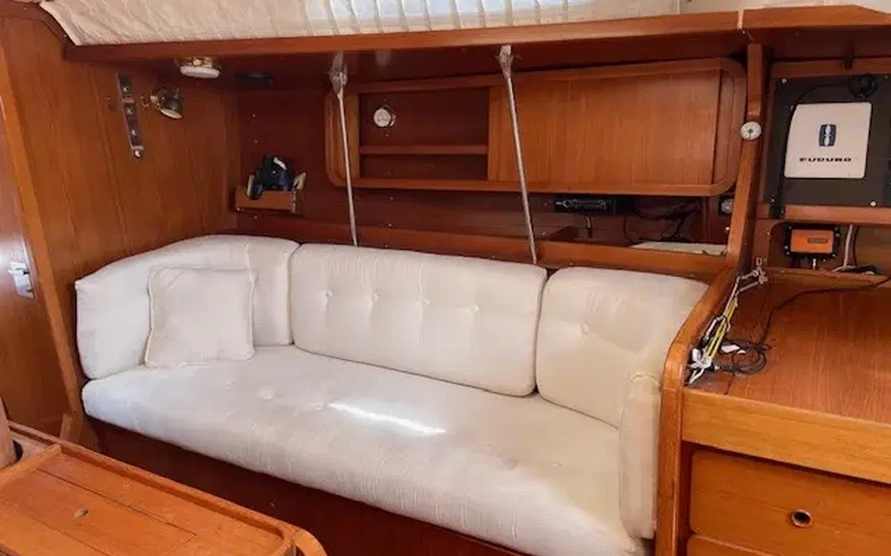 slider 27 Grand Soleil 39