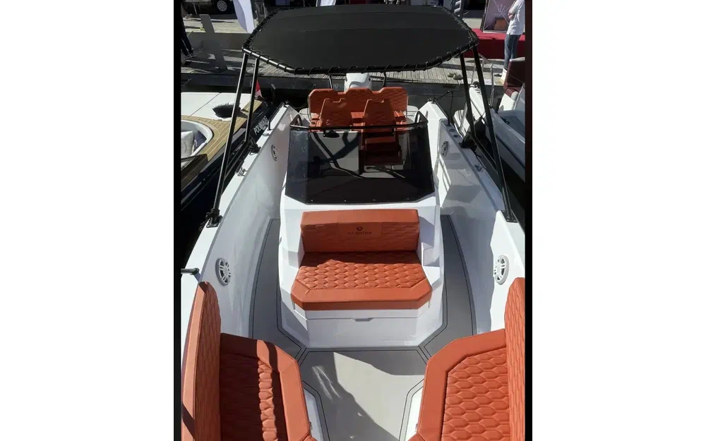 slider 17 Tardion Yachts T24 Spacedeck