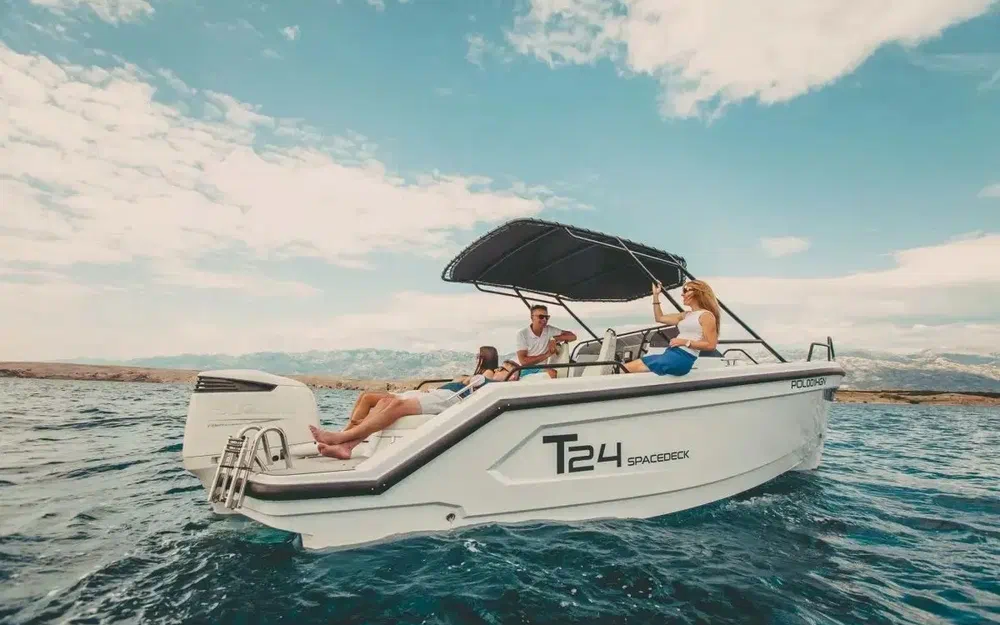 slider 2 Tardion Yachts T24 Spacedeck