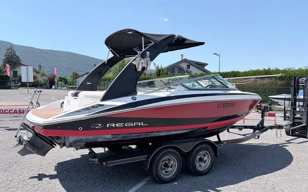 slider 1 Regal 2100 BR
