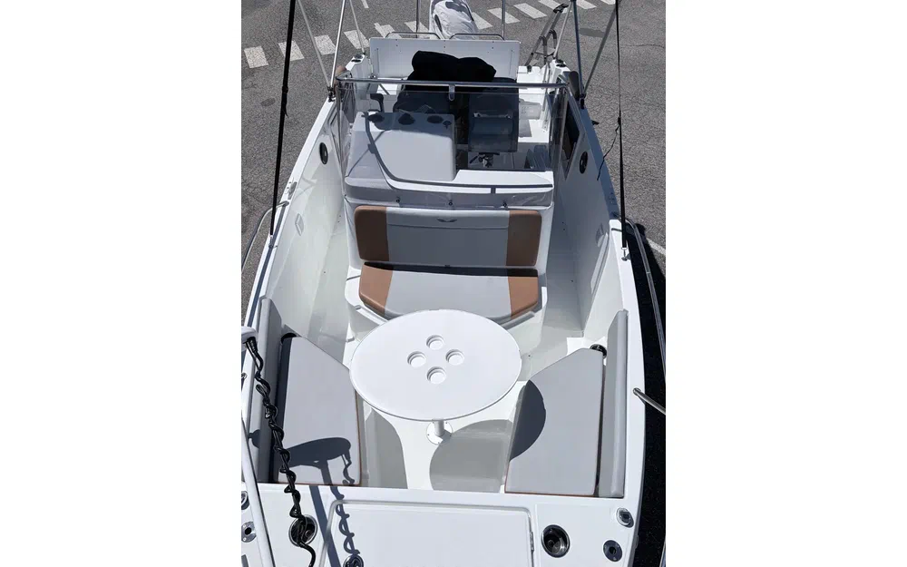 slider 6 Beneteau Flyer 7 SPACEdeck