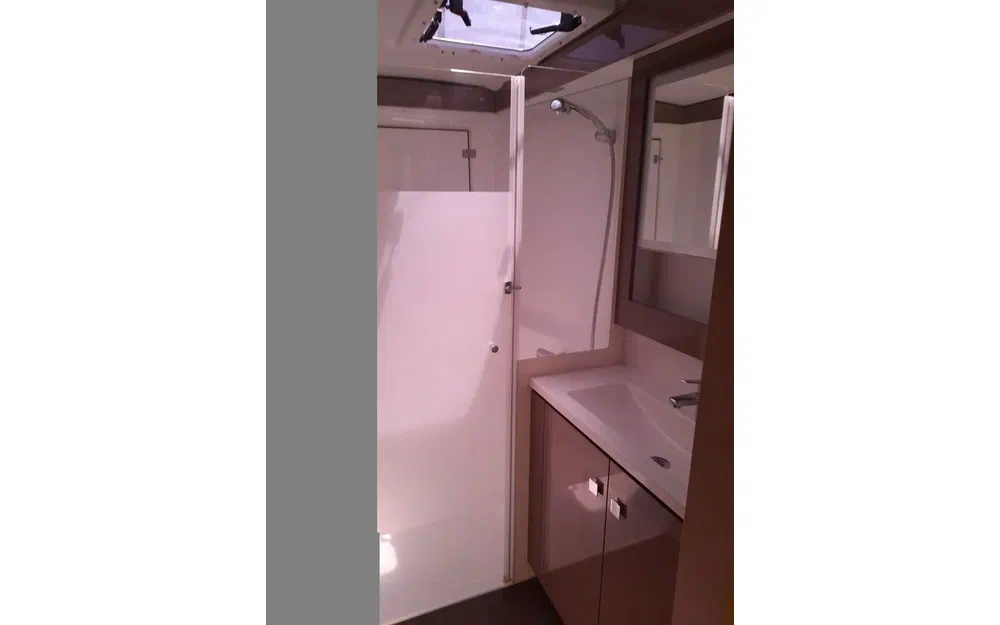 slider 9 Fountaine Pajot Lucia 40