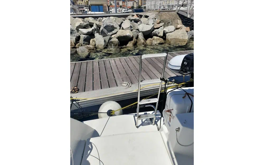 slider 7 Fountaine Pajot Lucia 40