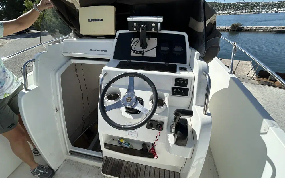 slider 12 Jeanneau CAP CAMARAT 7.5 CC SERIE 2