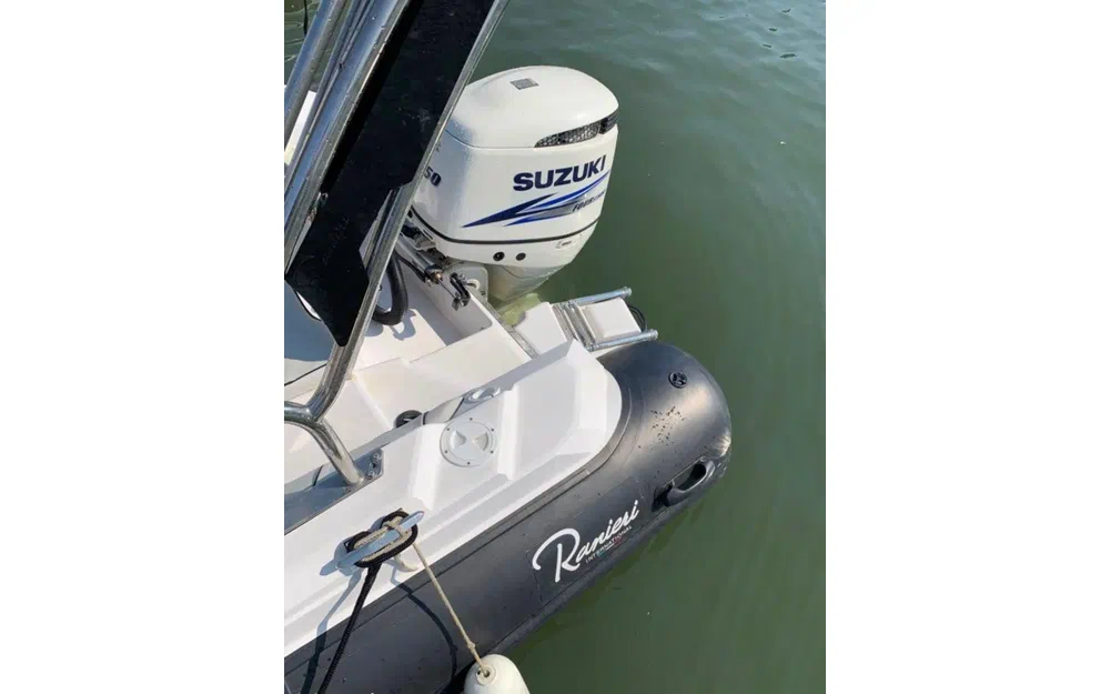 slider 3 Ranieri Cayman