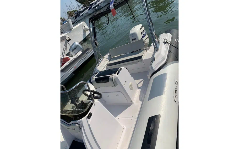 slider 5 Ranieri Cayman