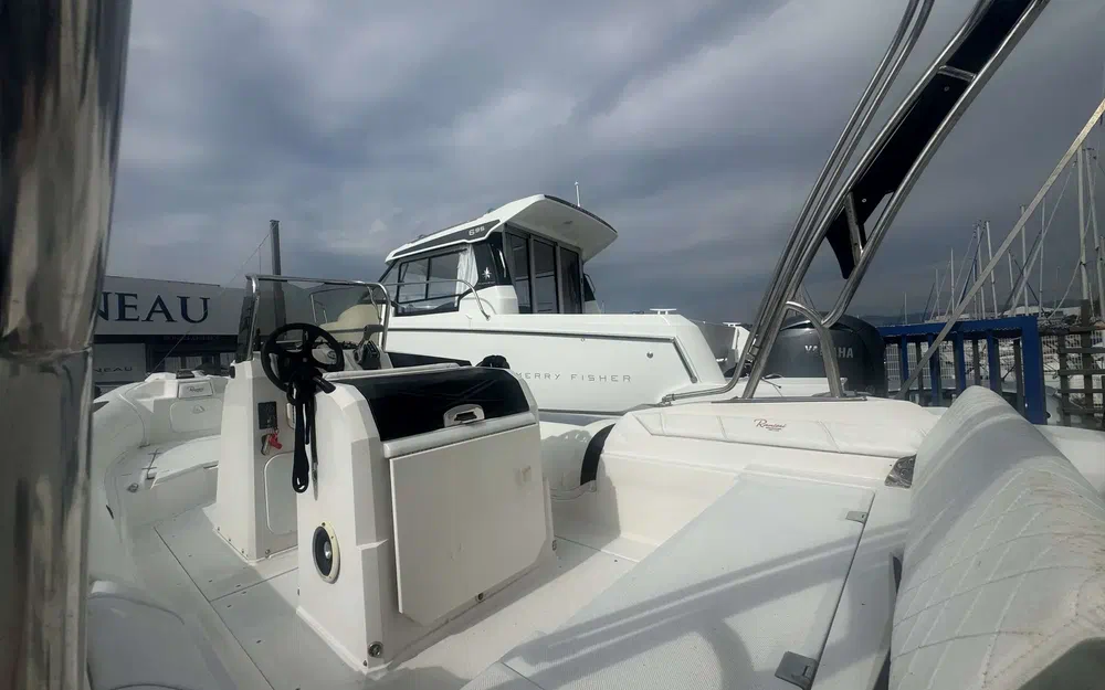 slider 6 Ranieri Cayman