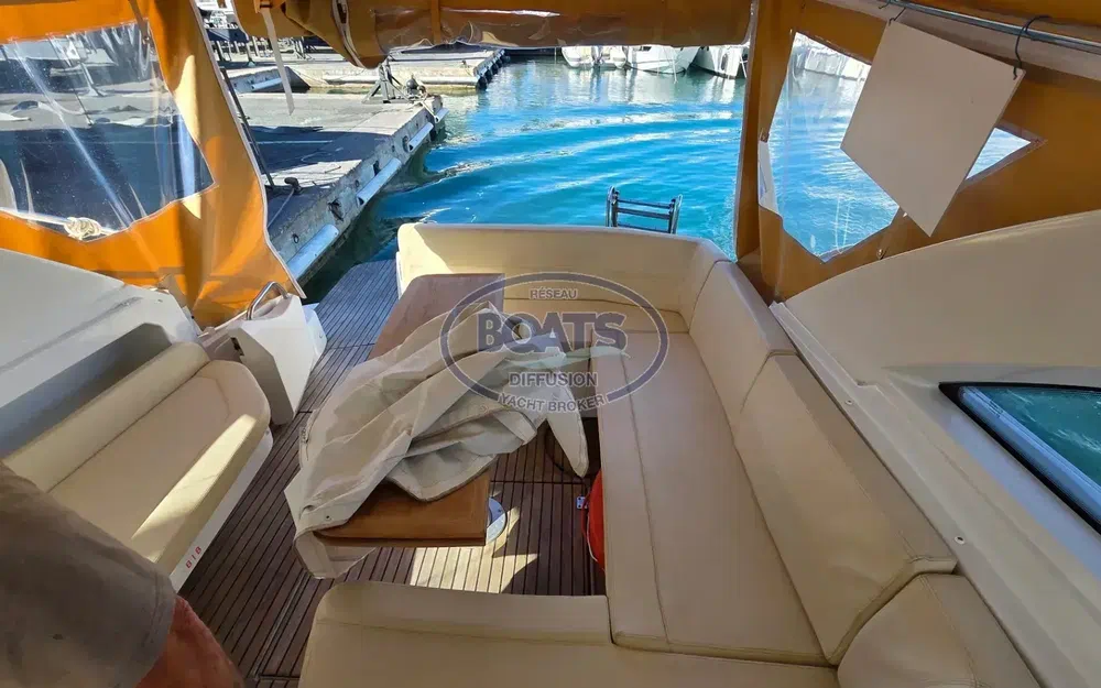 slider 8 Beneteau Gran Turismo 34
