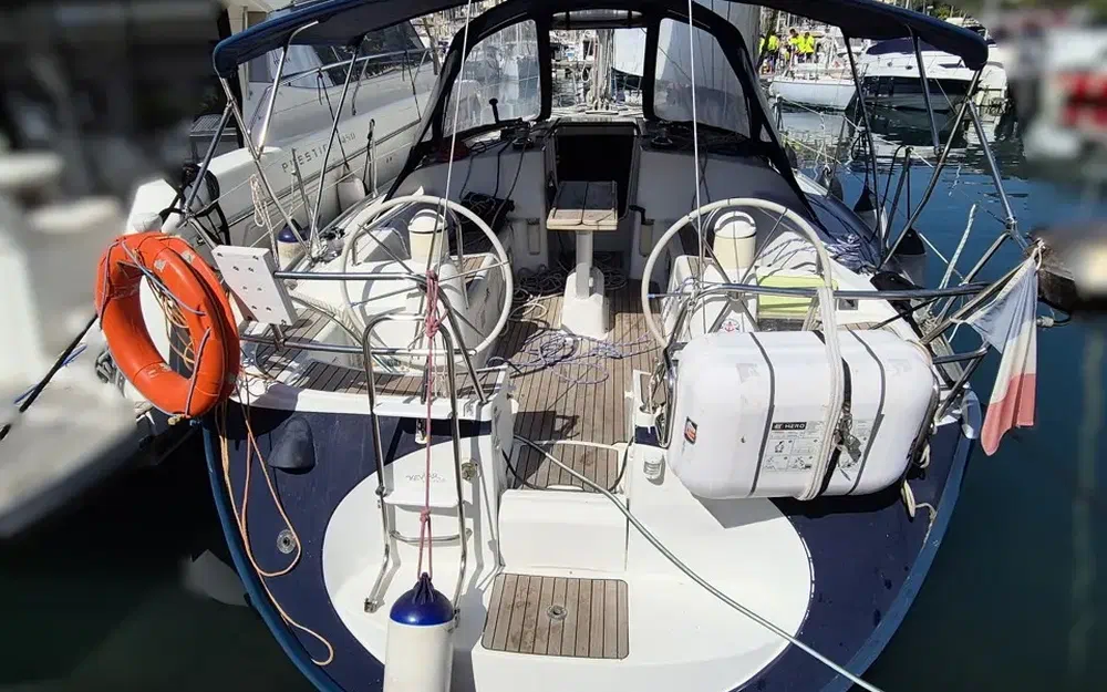 slider 1 Jeanneau Sun Odyssey 40