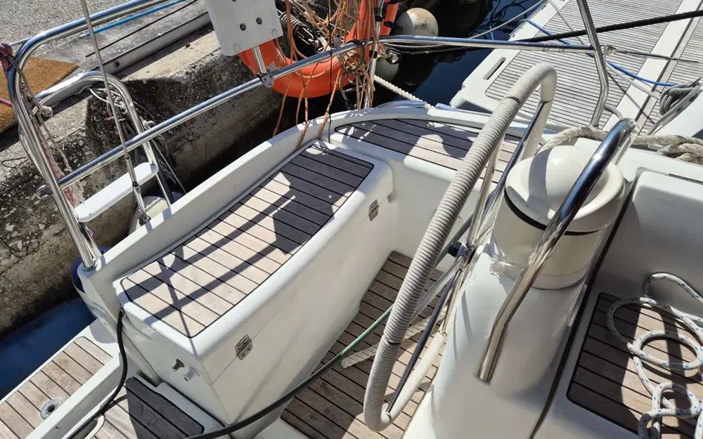 slider 33 Jeanneau Sun Odyssey 40
