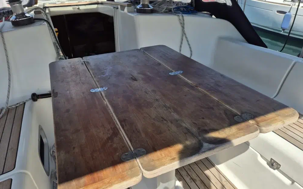 slider 6 Jeanneau Sun Odyssey 40