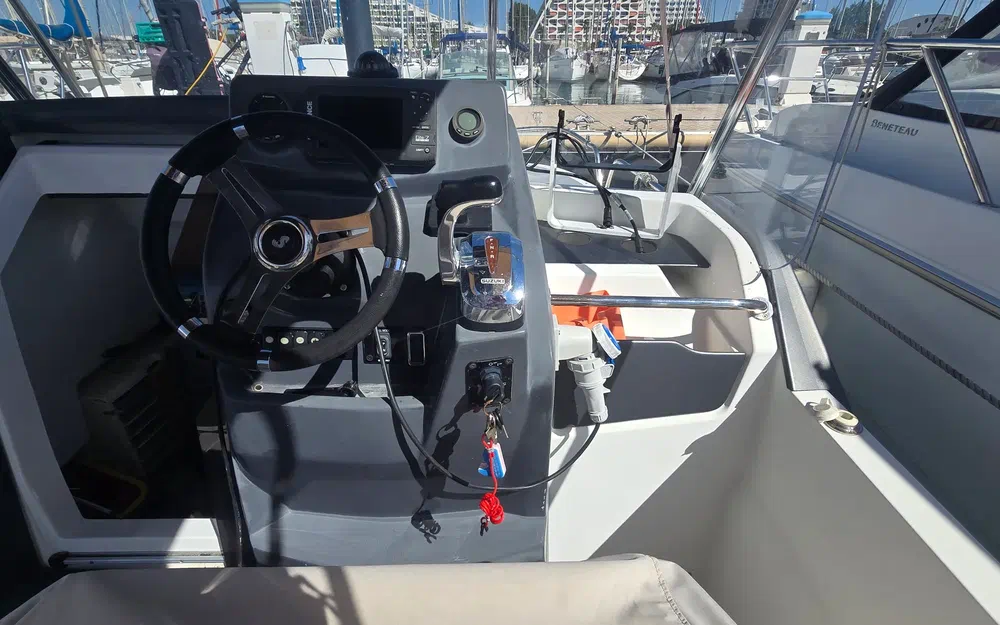 slider 10 Beneteau Flyer 6 SunDeck
