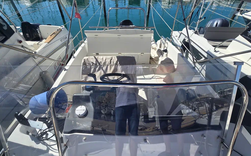 slider 5 Beneteau Flyer 6 SunDeck