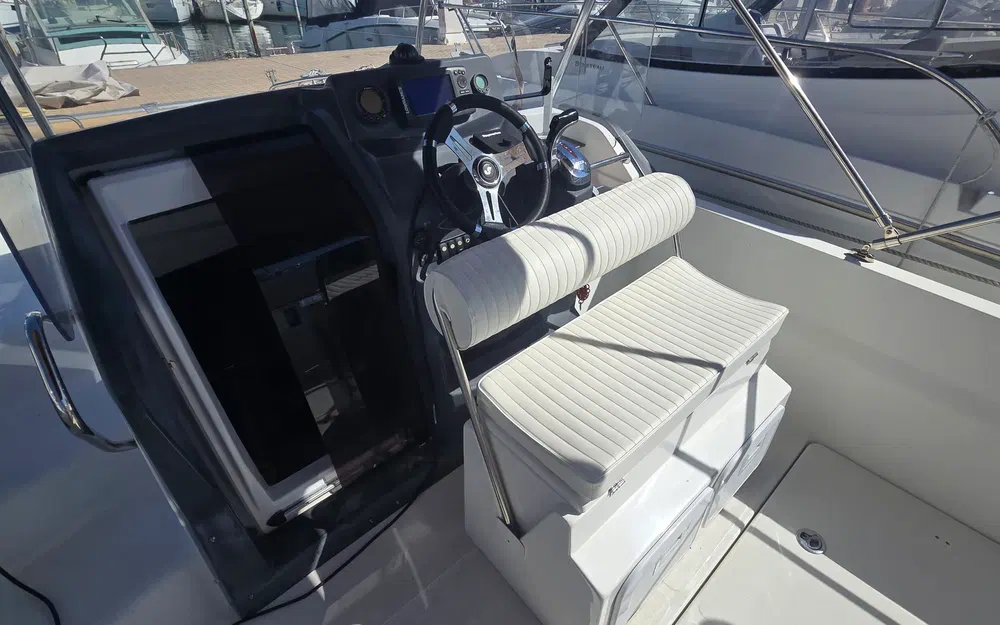slider 8 Beneteau Flyer 6 SunDeck