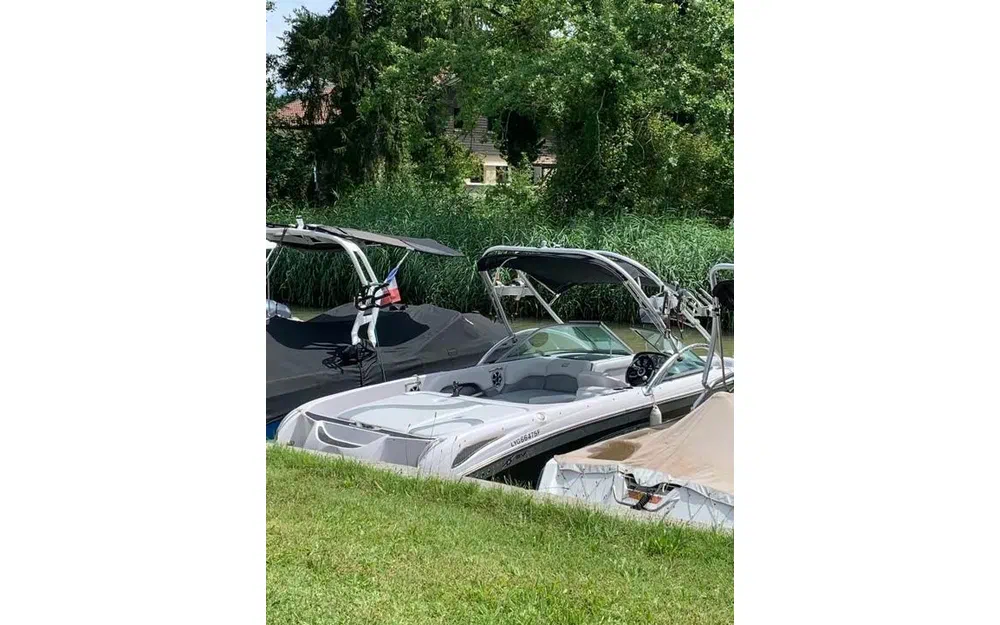 slider 8 Correct Craft Air Nautique SV 211 Team Edition