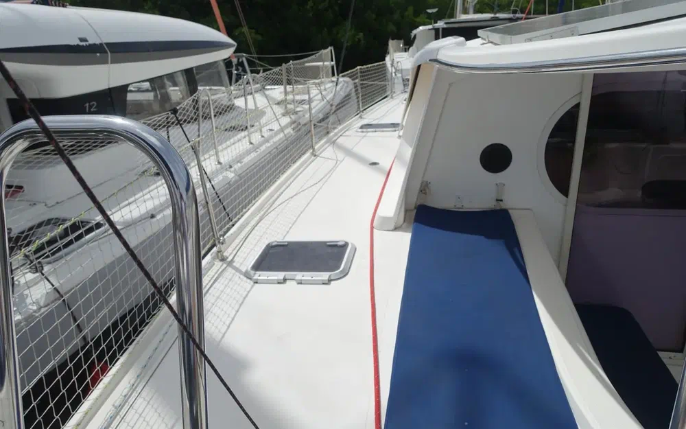 slider 4 Nautitech 442