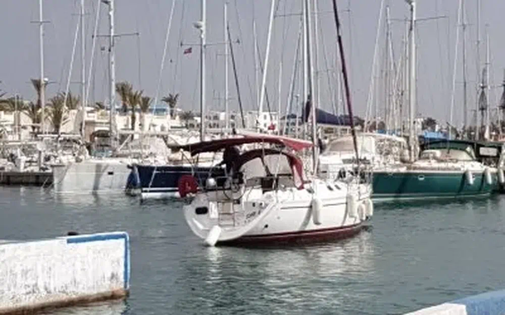 slider 5 Dufour Gib Sea 33