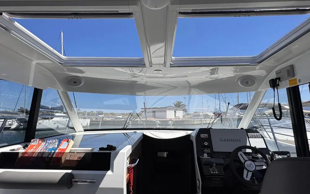 slider 18 Beneteau Antares 11