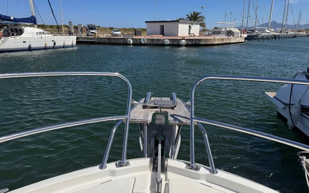 slider 4 Beneteau Antares 11