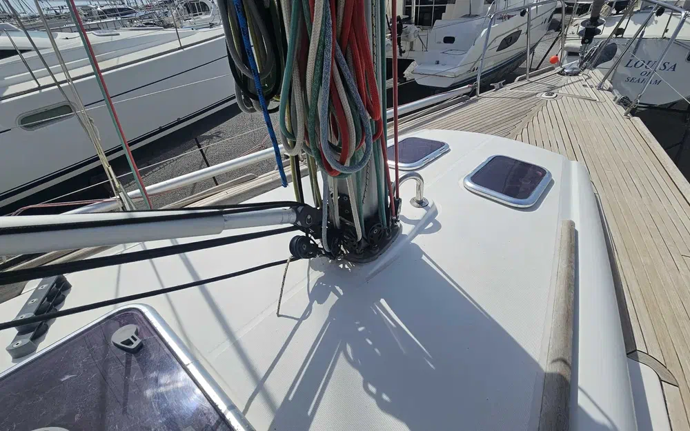 slider 12 Dufour 34 Performance