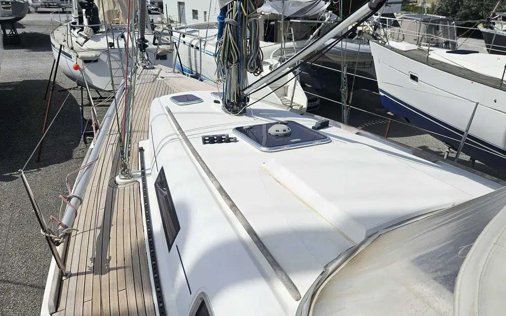 slider 18 Dufour 34 Performance
