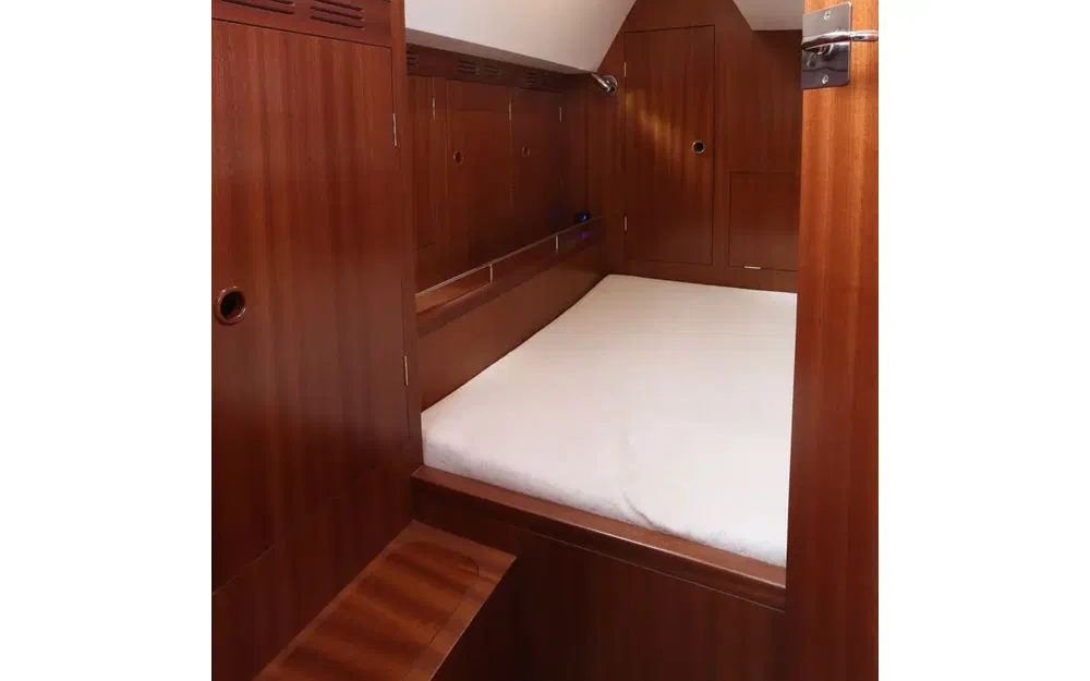 slider 10 Normandy Yacht Service Cordova 40