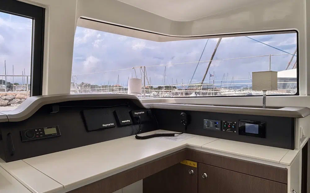 slider 13 Bali Catamarans Bali 4.1