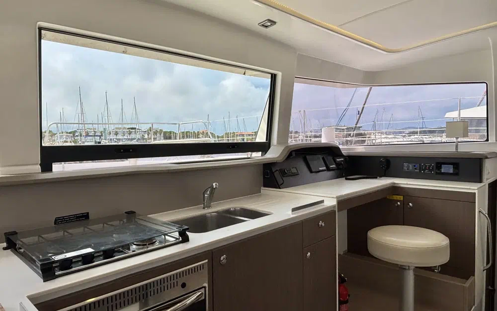 slider 14 Bali Catamarans Bali 4.1