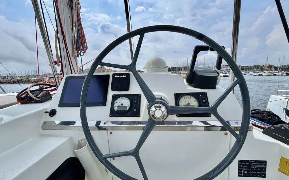slider 5 Bali Catamarans Bali 4.1