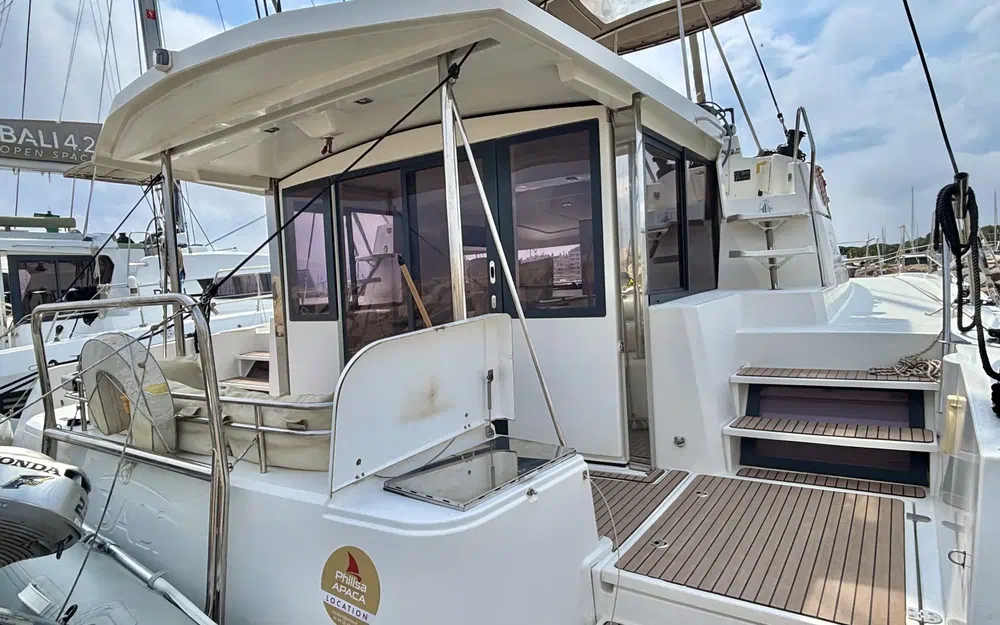 slider 8 Bali Catamarans Bali 4.1