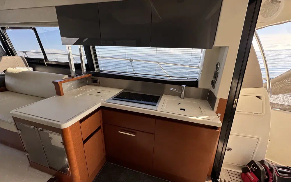 slider 23 Prestige Yachts 450 Fly