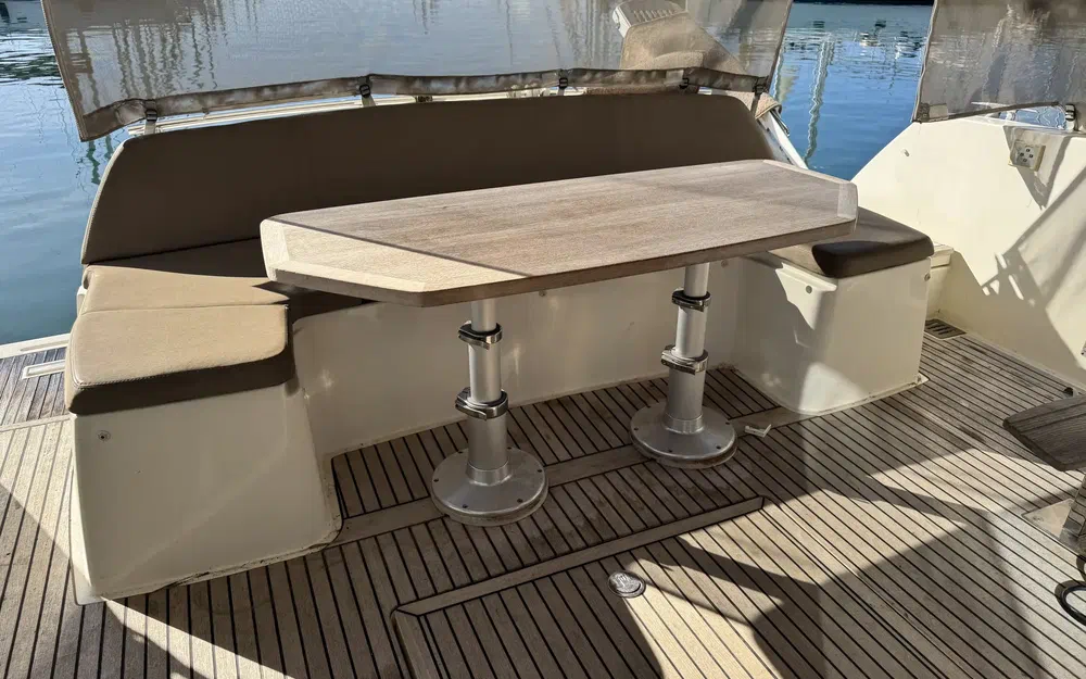 slider 7 Prestige Yachts 450 Fly