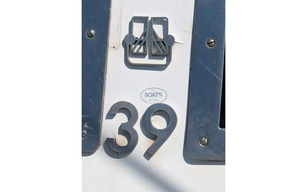 slider 6 Dufour 39